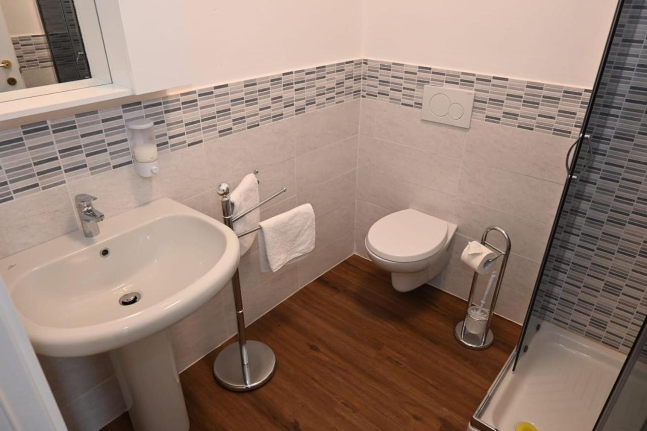 Castano Primo B&B Del Corso מראה חיצוני תמונה
