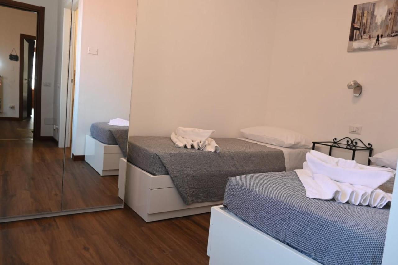 Castano Primo B&B Del Corso מראה חיצוני תמונה