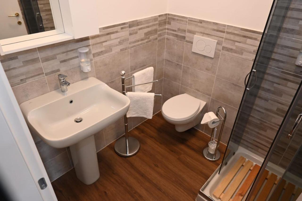 Castano Primo B&B Del Corso מראה חיצוני תמונה