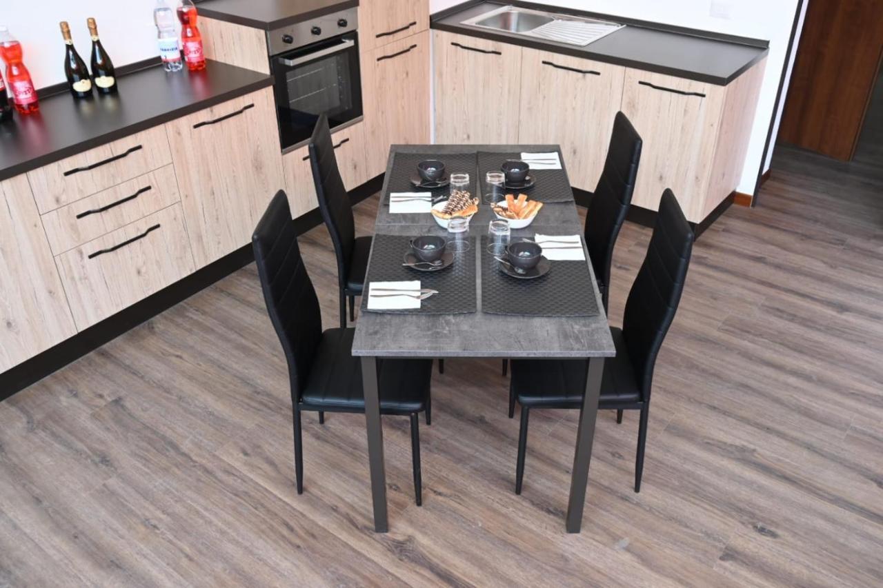 Castano Primo B&B Del Corso מראה חיצוני תמונה