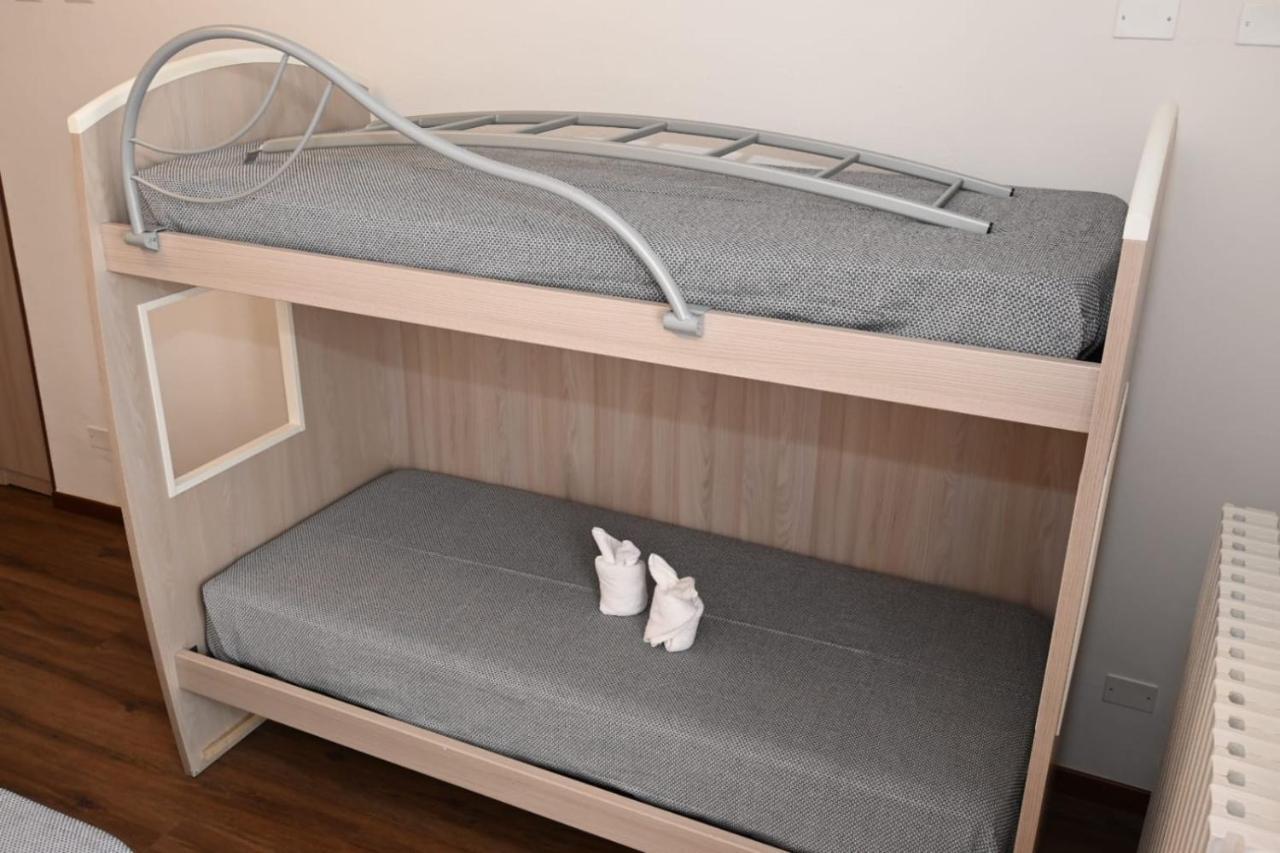 Castano Primo B&B Del Corso מראה חיצוני תמונה